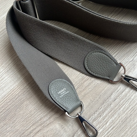 Hermes Evelyne III - Grey - Picture 6 of 7